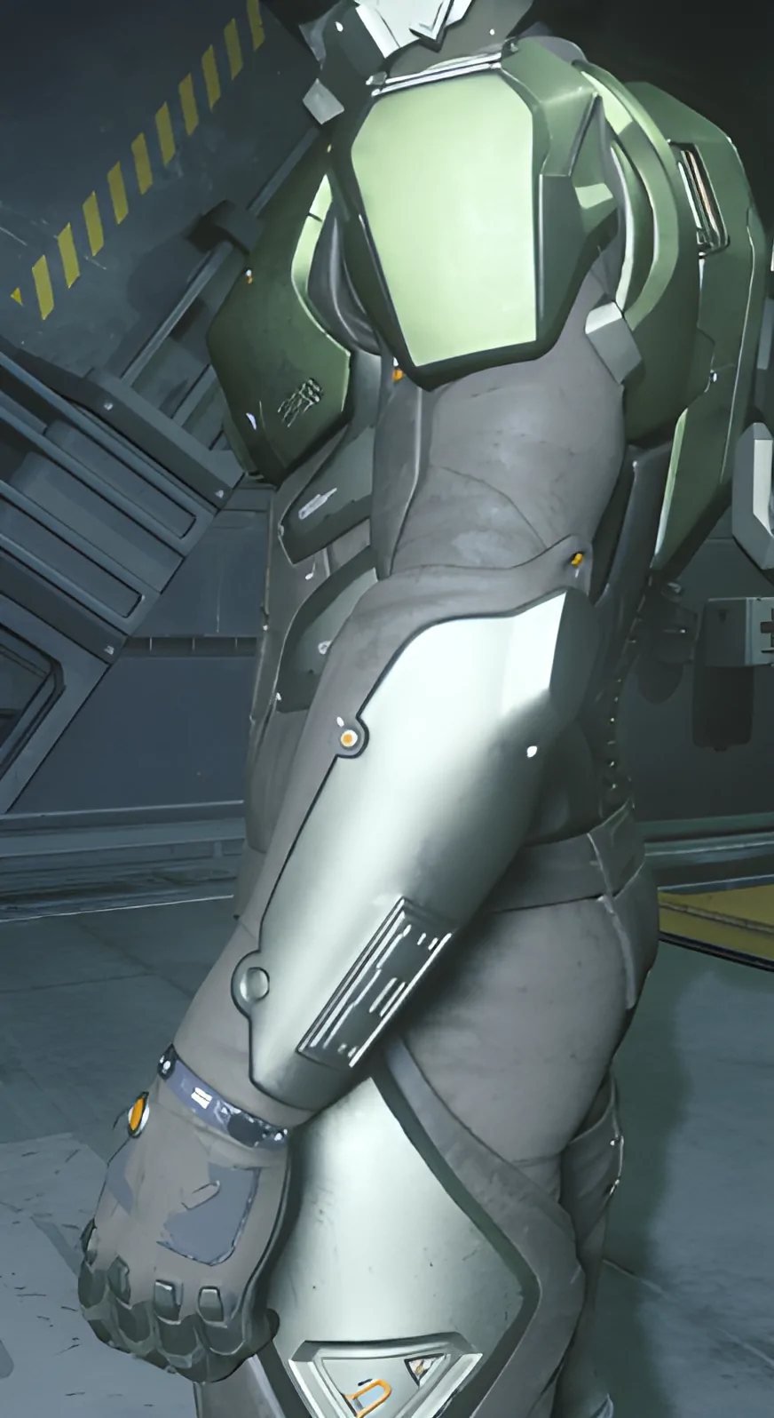 Enlarge Geist Armor Arms Forest